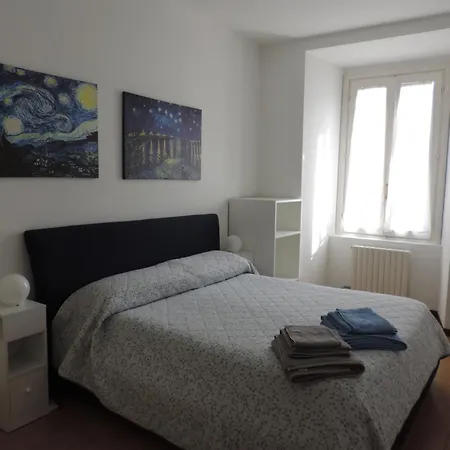 Lungolago Apartment